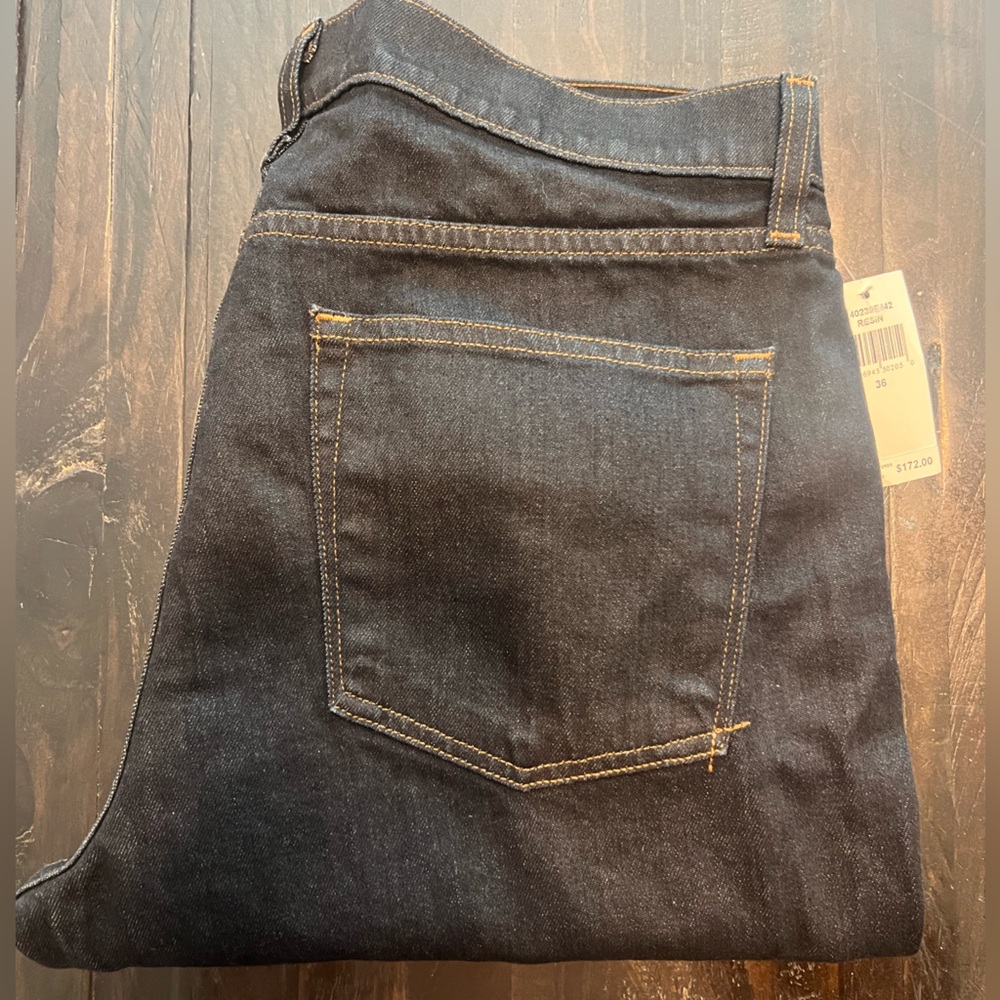 J Brand Unworn w/tags.  Indigo dark wash resin straight cut denim